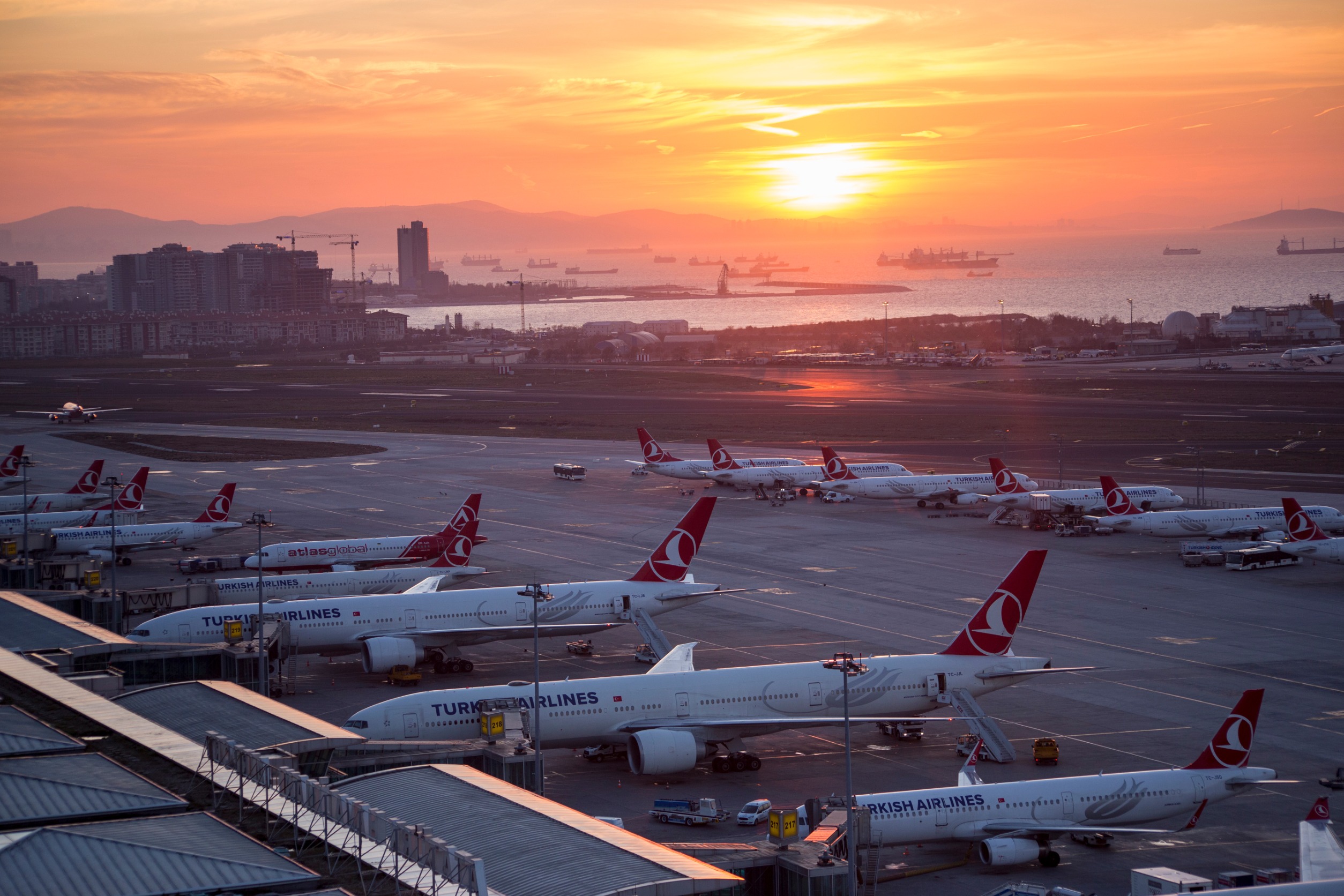 Top Airlines Globally for Flying Families
